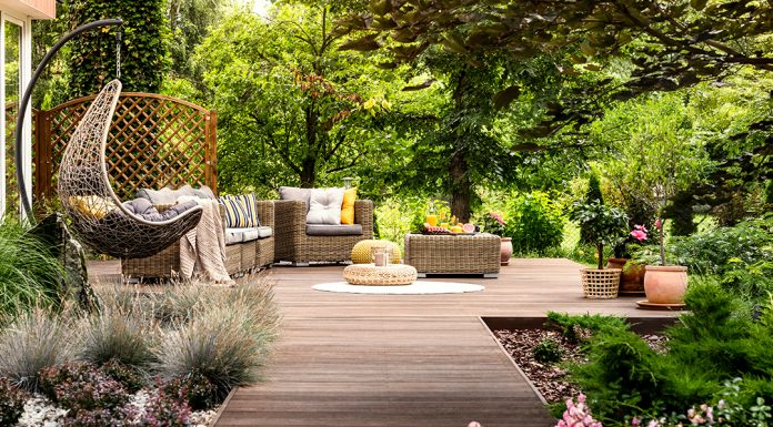 Spruce Up for Summer: Make Your Backyard the Perfect Outdoor Space