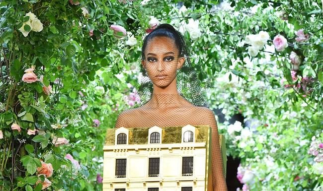 The 6 greatest moments from the haute couture autumn/winter ’19/’20 shows