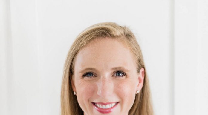 Women’s LifeStyle Writer and Local Orthopedic Surgeon Wins National Award