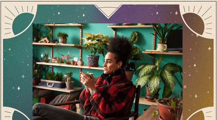 Your HelloGiggles weekly horoscope, March 29th to April 4th: Mercury has finally stepped out of its own shadow
